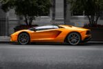 voiture de sport orange