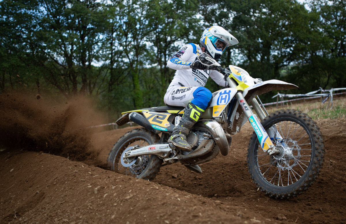 equipements pilote moto enduro