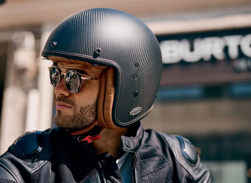 choisir votre casque de moto en 2022