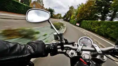 Comment choisir son équipement moto en hiver ?