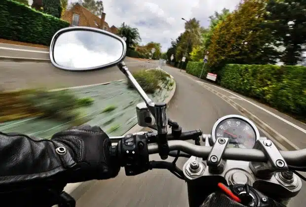 Comment choisir son équipement moto en hiver ?