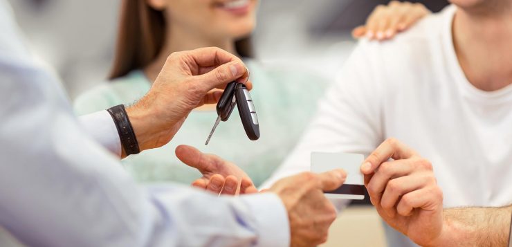 Nos conseils pour acheter votre première voiture